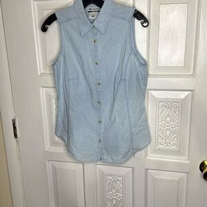 Columbia Sleeveless Light Blue Button Down Shirt Size Small